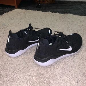 Women’s Black Nike Free Run 2018